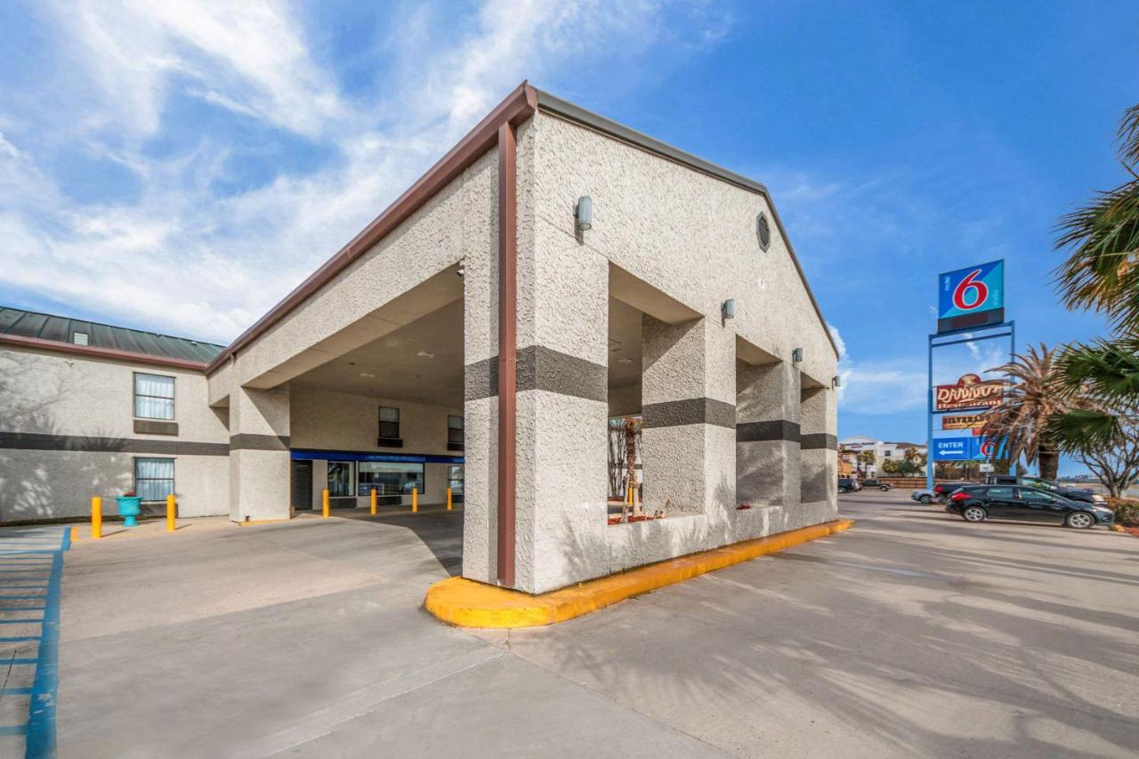 Studio 6 Laredo, Tx - North I-35 Exterior photo