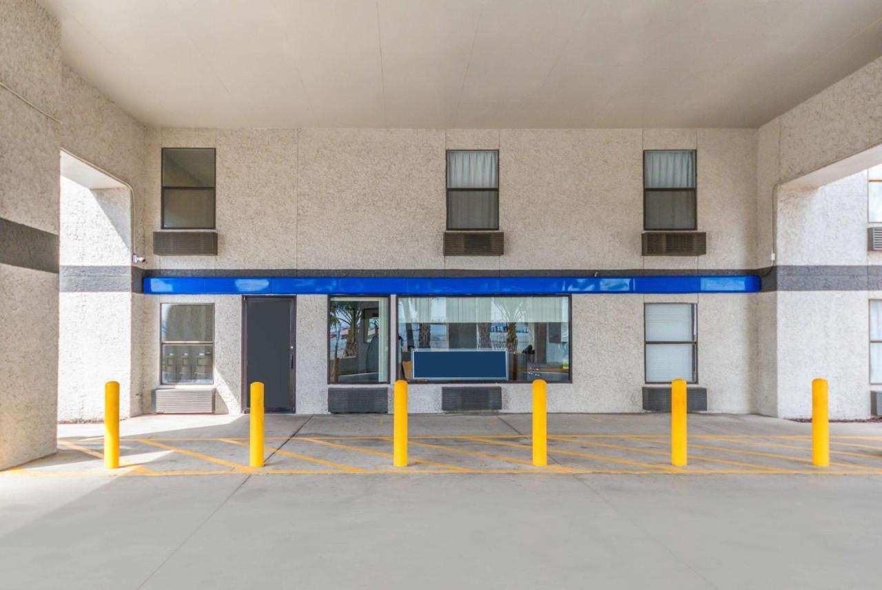 Studio 6 Laredo, Tx - North I-35 Exterior photo
